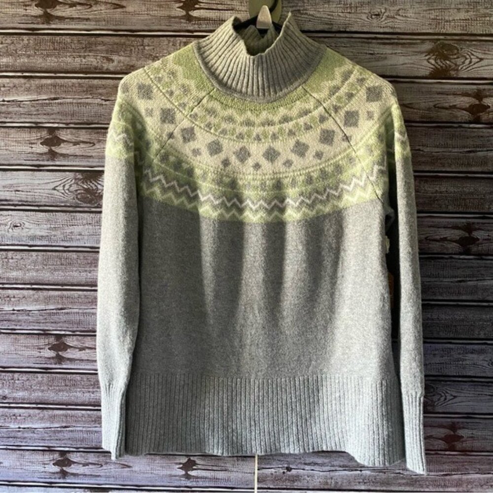 NWT Tahari Women's Long-Sleeved‎ Mock-Neck Sweater Size S